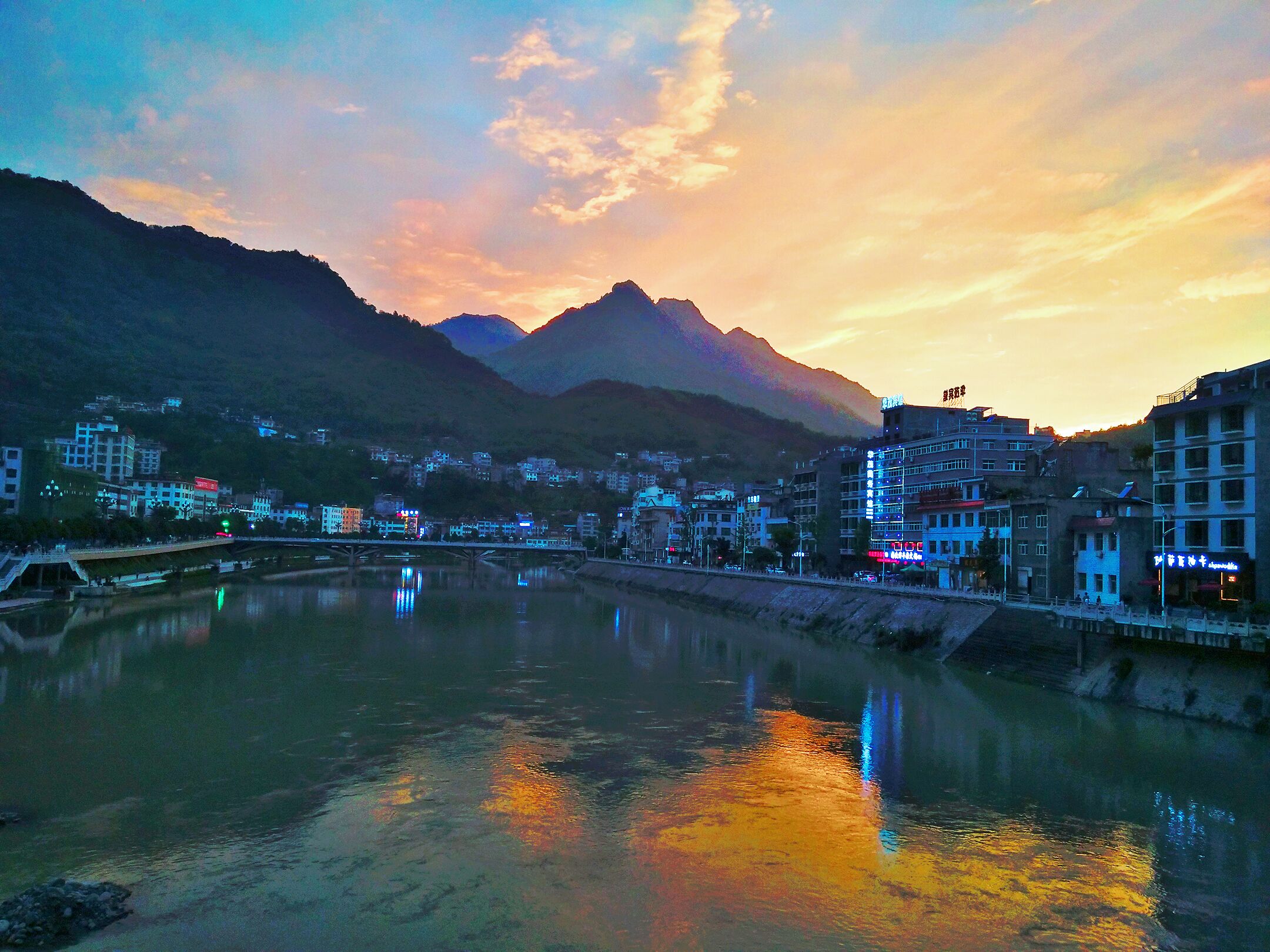 Ϧ������