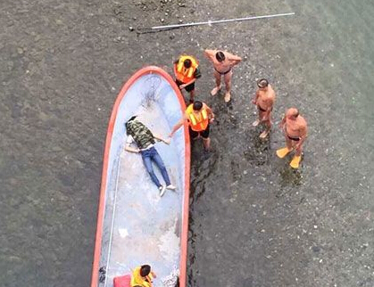 2015��8��31�հ���һ��Ů�Ӿ�Ԯ�ֳ�